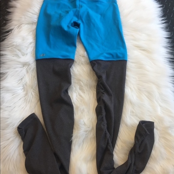 ALO YOGA GODDESS RIBBED LEGGINGS NWT - Picture 4 of 7